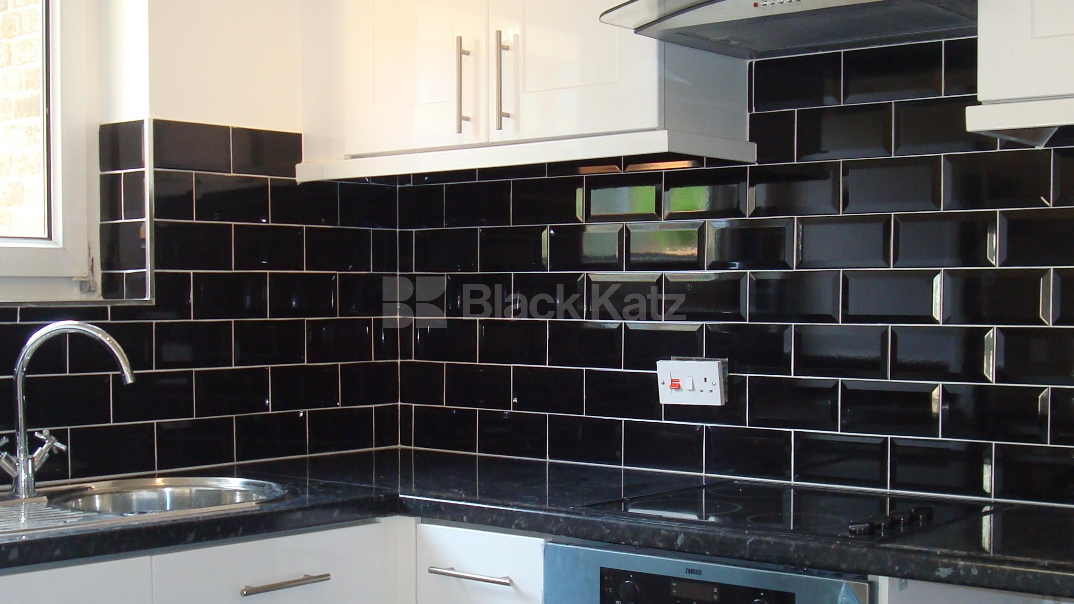 			2 Bedroom, 1 bath, 1 reception Ground Floor Maisonette			 Somerford Grove, Stoke Newington N16